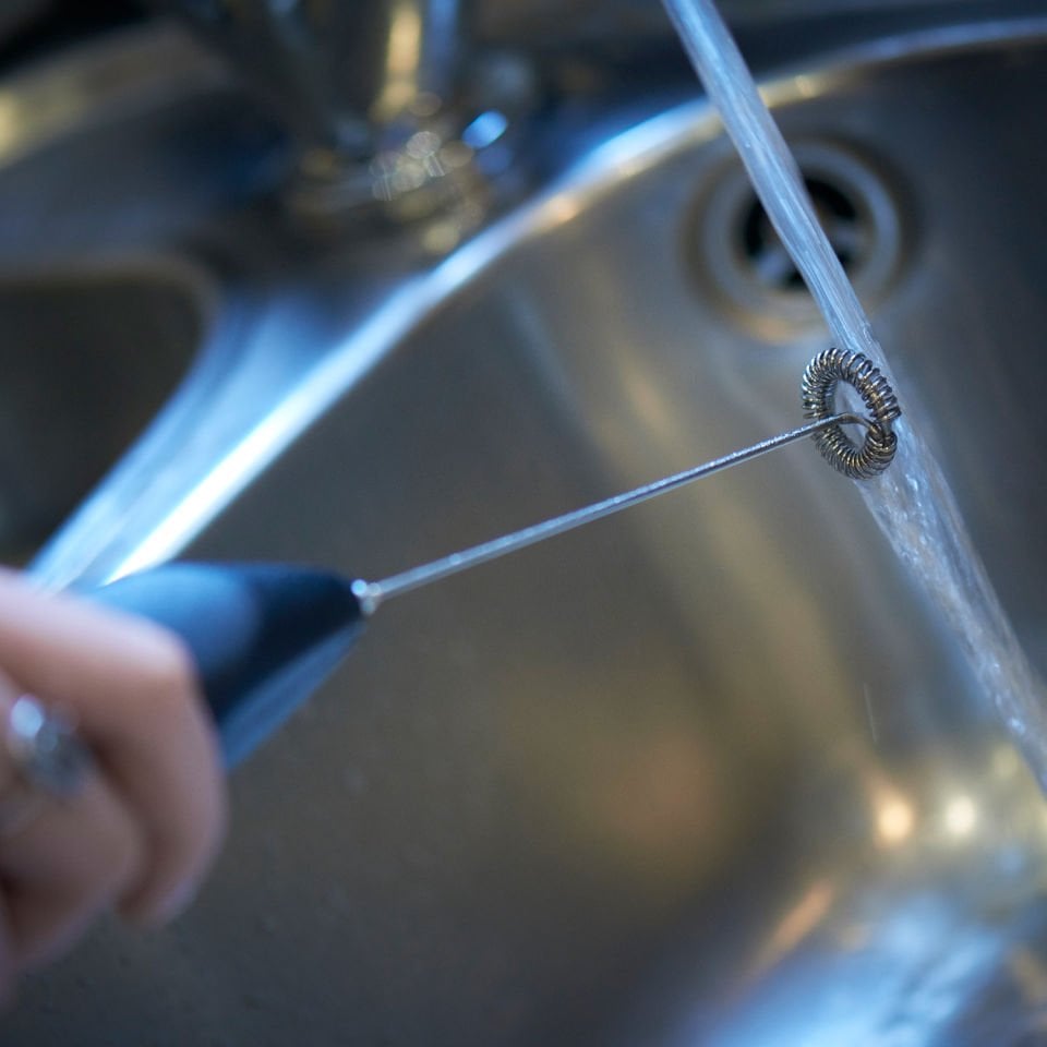 Aerolatte Orijinal Buharsız Süt Köpürtücü, Standlı Siyah