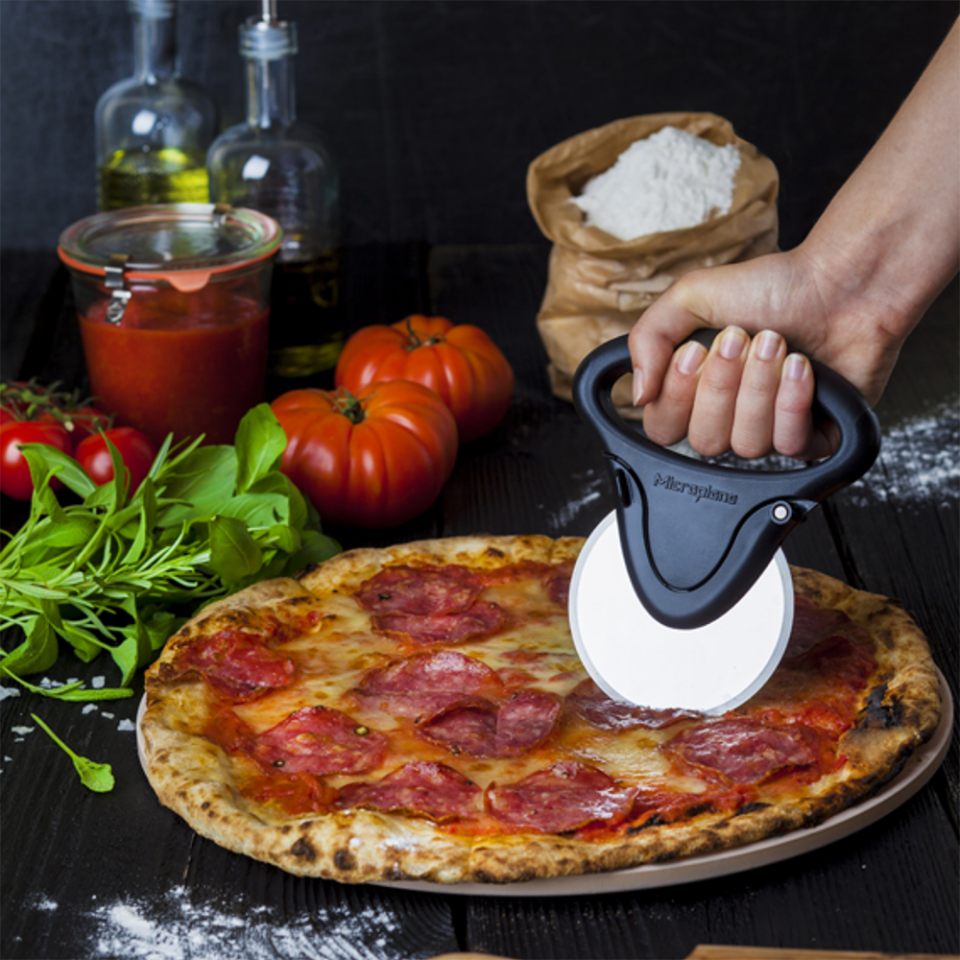 Microplane Pizza Kesici